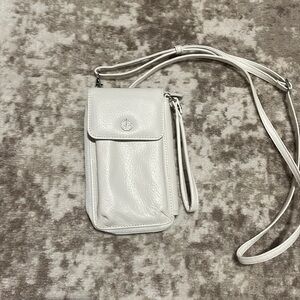 Giani Bernini wristlet